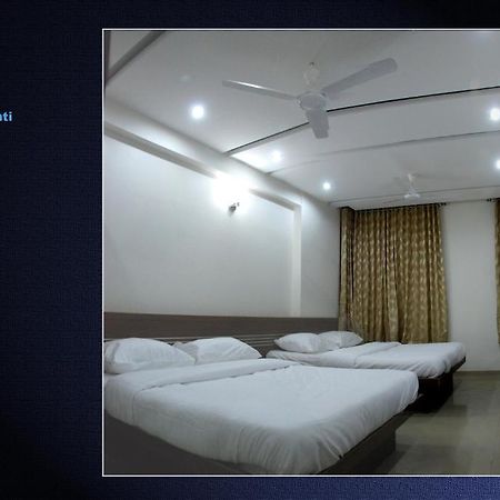 Hotel Sai Srushti Shirdi Exterior foto