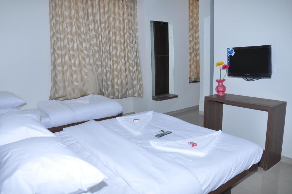 Hotel Sai Srushti Shirdi Exterior foto