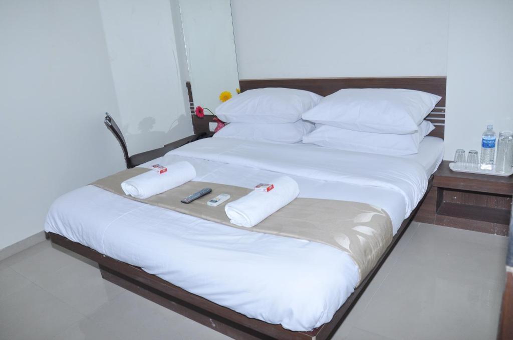 Hotel Sai Srushti Shirdi Exterior foto