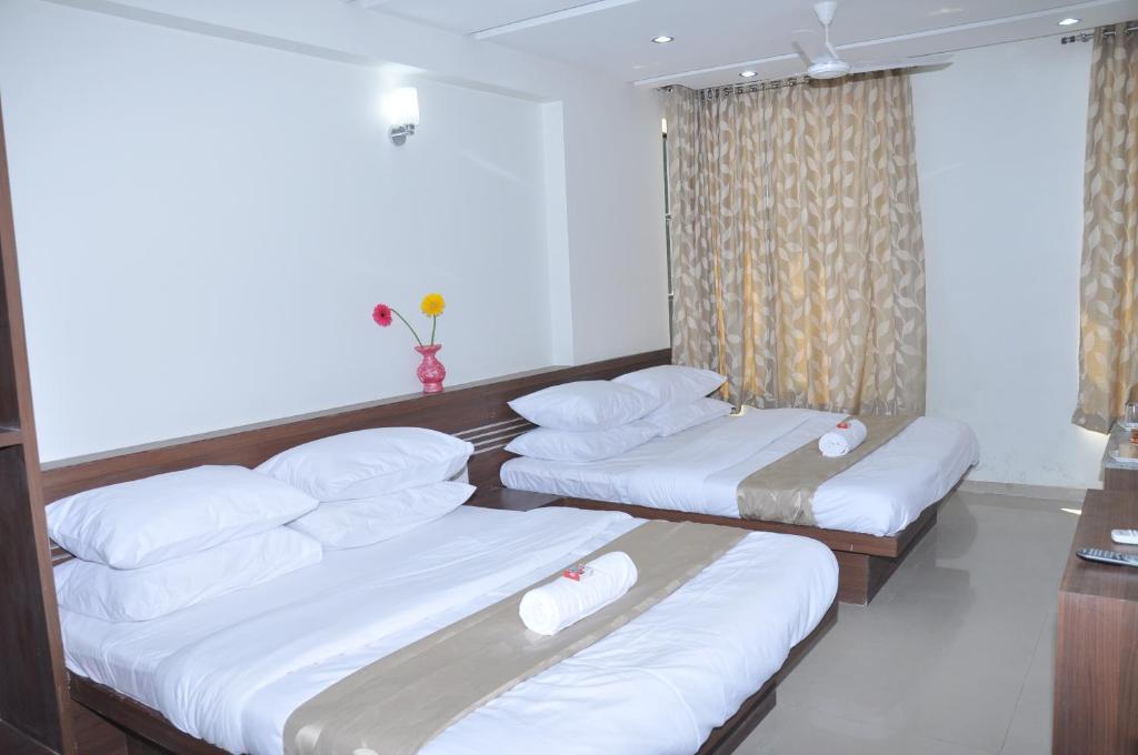 Hotel Sai Srushti Shirdi Zimmer foto